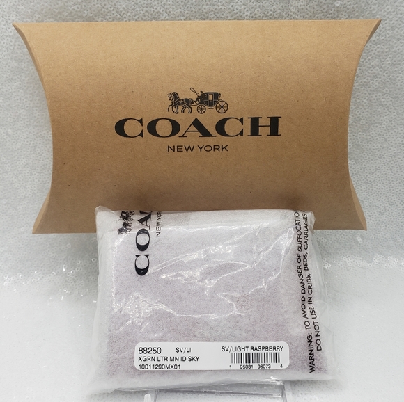 Coach Mini Skinny ID card case Leather Silvertone hardware Raspberry ID keyring - Picture 8 of 8